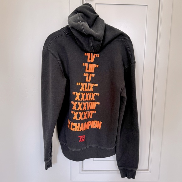 TB12 Tom Brady 7 Time Champion Hoodie - Picture 5 of 6